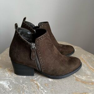 Sonoma Women’s 5.5 Brown Suede Ankle Bootie with Side Zipper